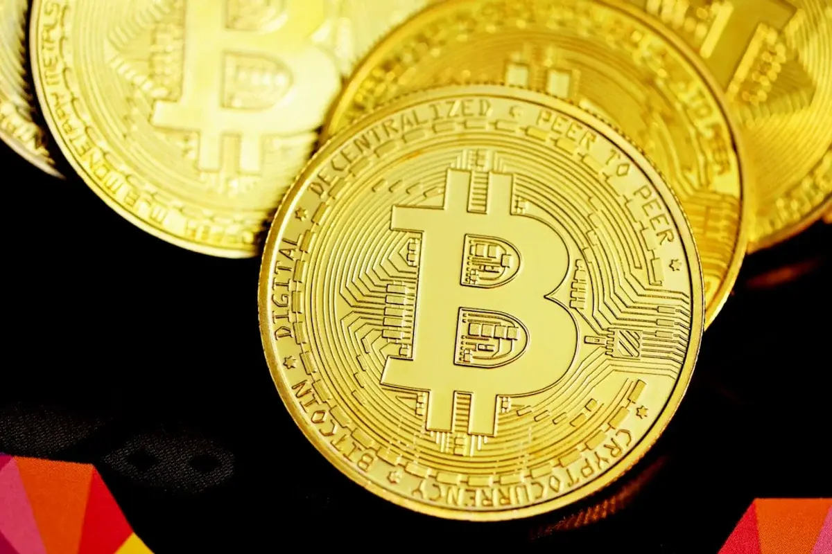 Bitcoin Price Surges Past ₹58 Lakh to Cross $70,000 in Latest Crypto Market Rebound